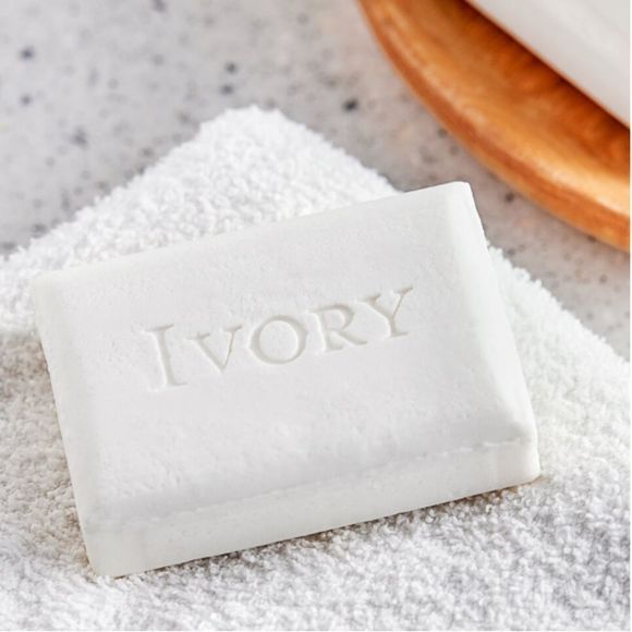 Ivory CLEAN Bar Soap Lot of 4 PACKS of 3 Bars - Picture 1 of 8